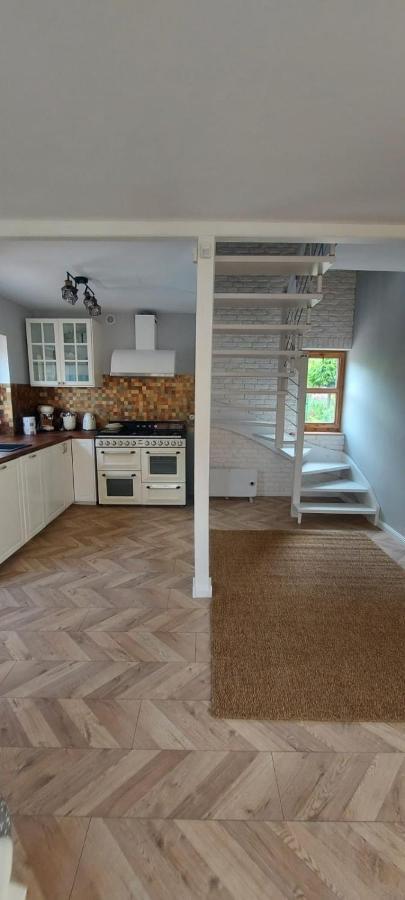 Przystanek Jeziorna 49 Villa Perlino Kültér fotó